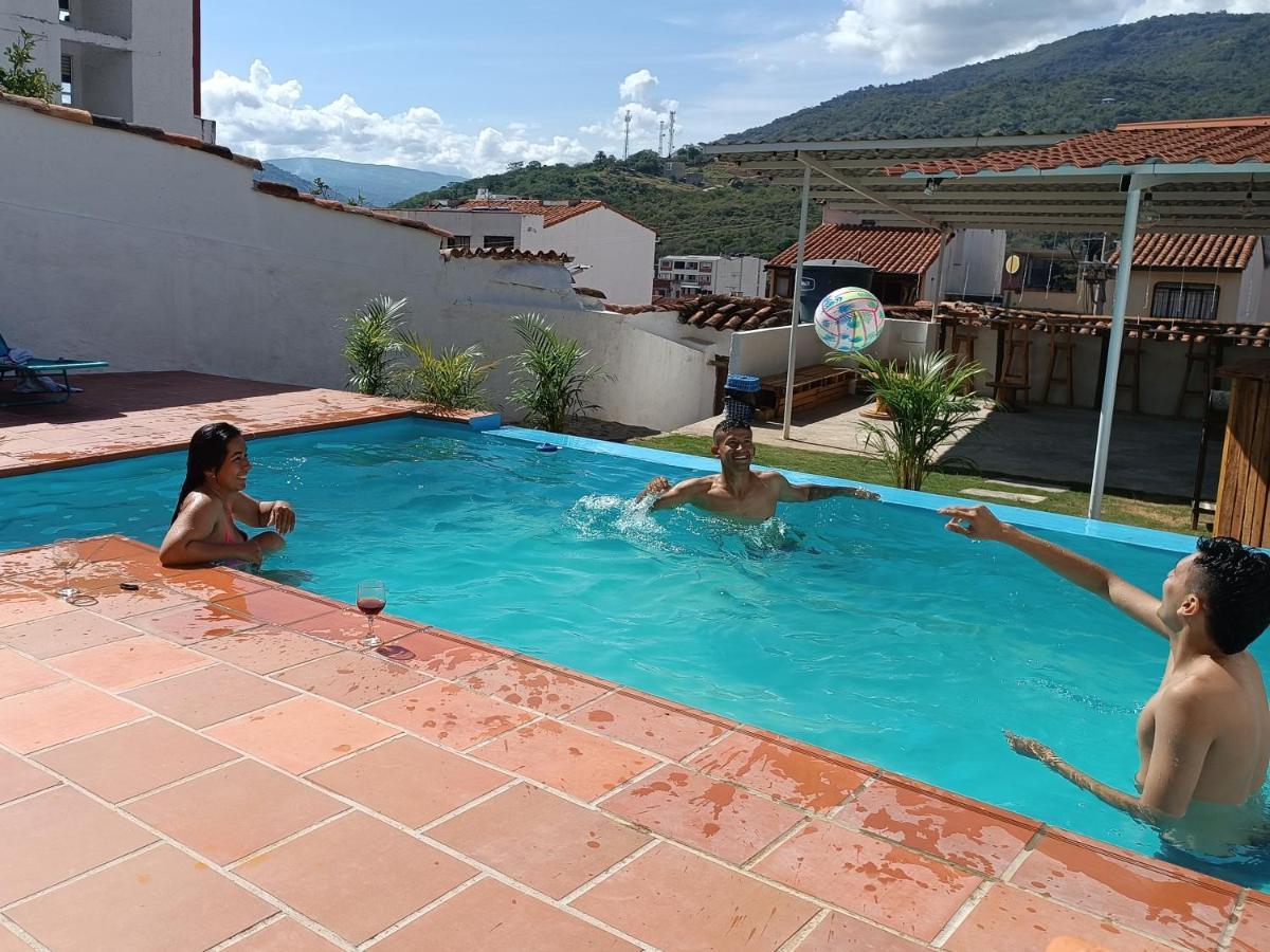 The Best Adventure Hostel سان جيل المظهر الخارجي الصورة